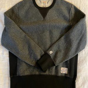 Heavyweight Reverse Weave Crew in Black